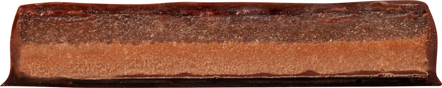 Snack de chocolate con mazapán y grappa de cerezas - Yumibio Espana
